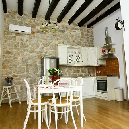 Апартаменти Old House Светі Филип-і-Яков Екстер'єр фото